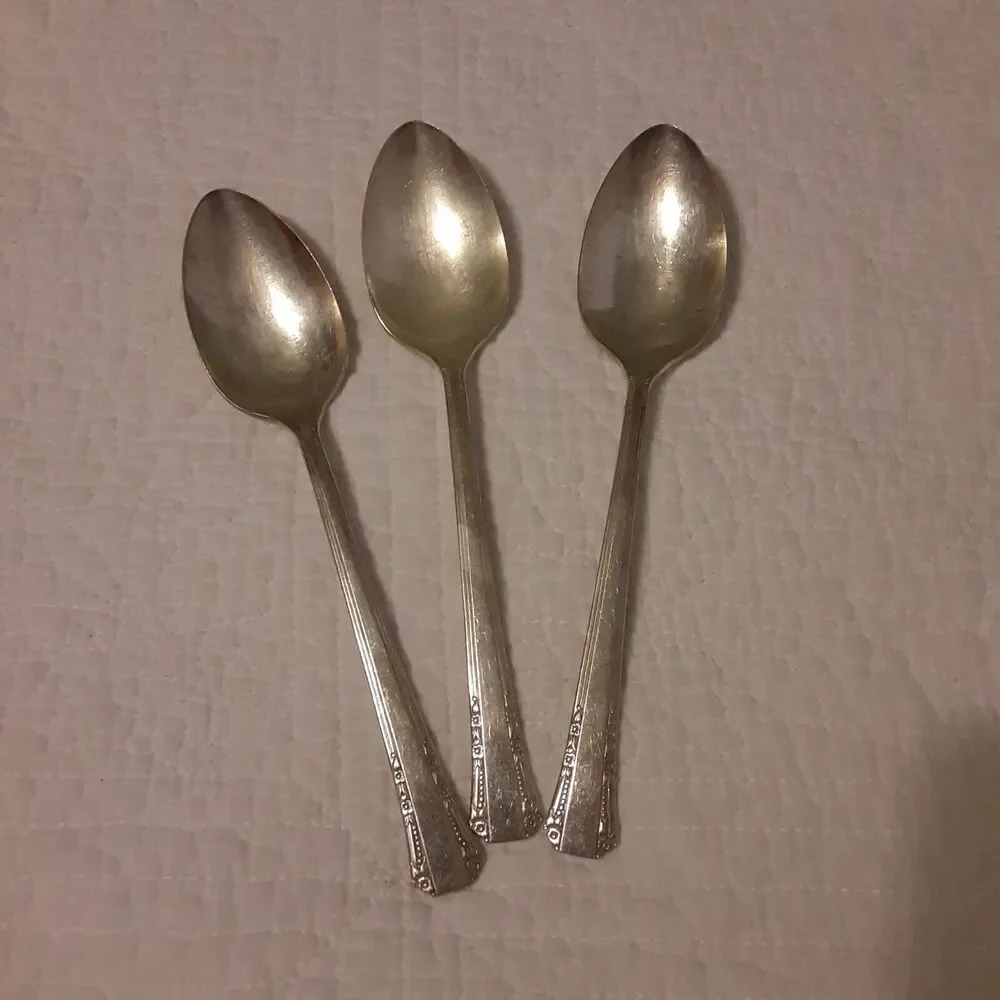 Vintage Rogers Oneida Ltd 1881 Serving spoons X3 Dinner Party